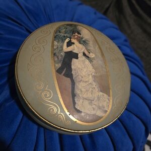 Regency Cosmetics | Vintage L'Affaire Perfumed Dusting Powder Tin